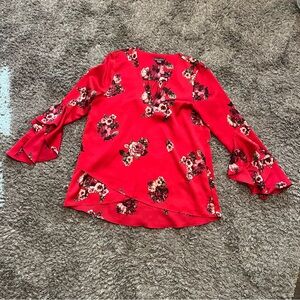 Vince Camuto Floral Red Women's Top long sleeve small flowy blouse flower